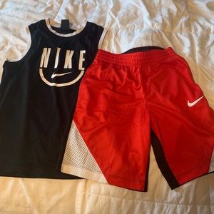 Boys Nike Set Medium (8) Worn Once No Dryer